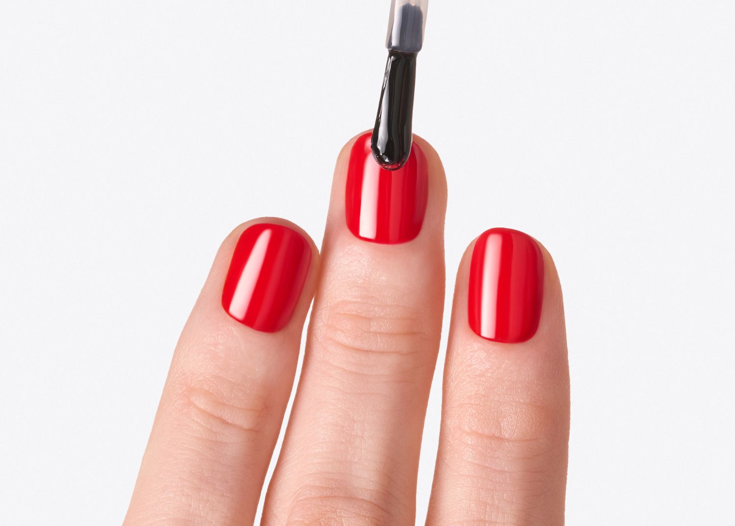 Tout savoir sur le top coat pour des ongles impeccables